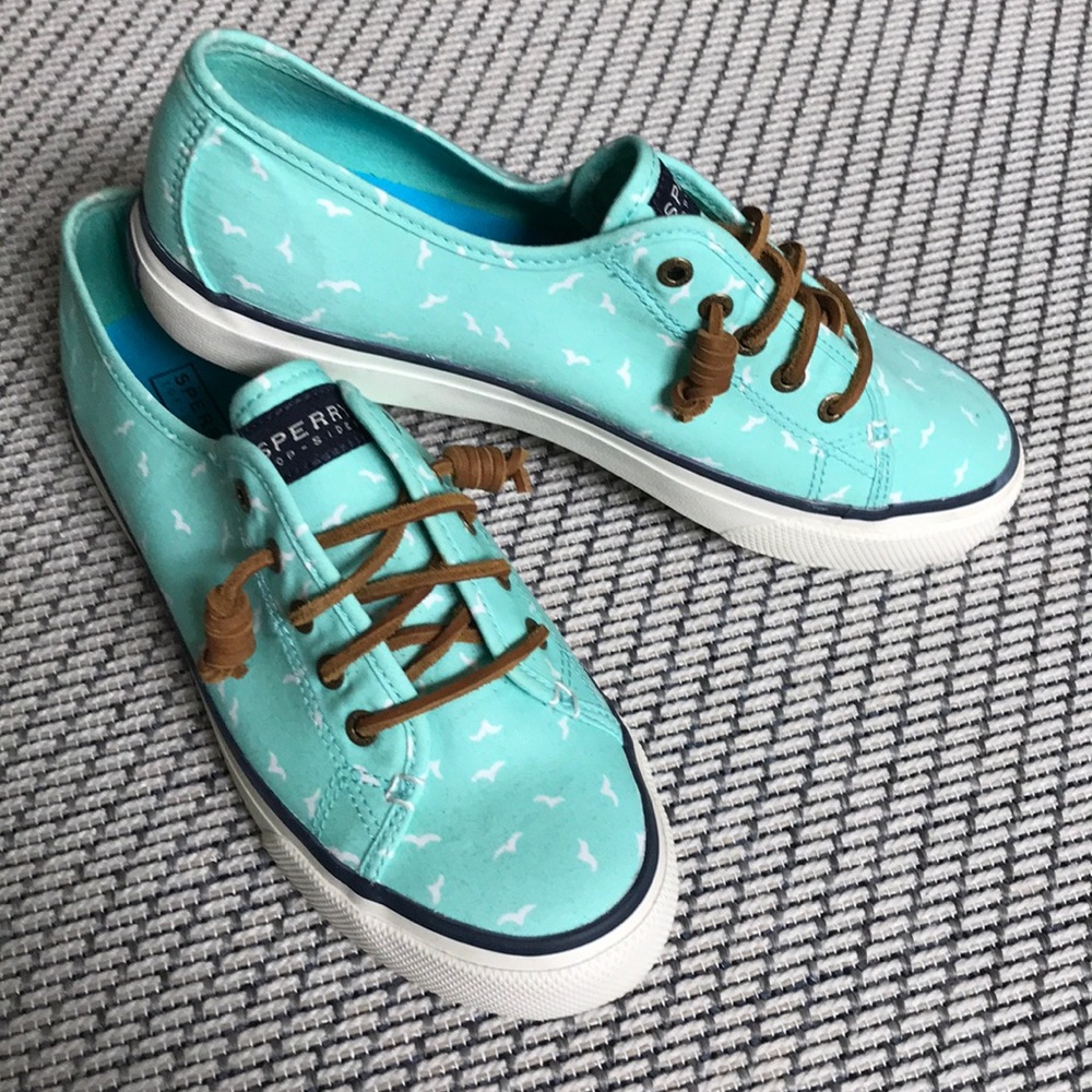 Women’s NWOT Sperry Shoes